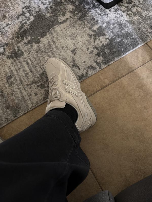 Review Thumbnail Image 1 385375459