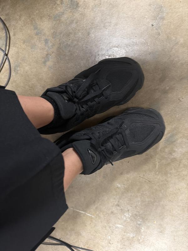 Customer photo for "Excellent shoes"