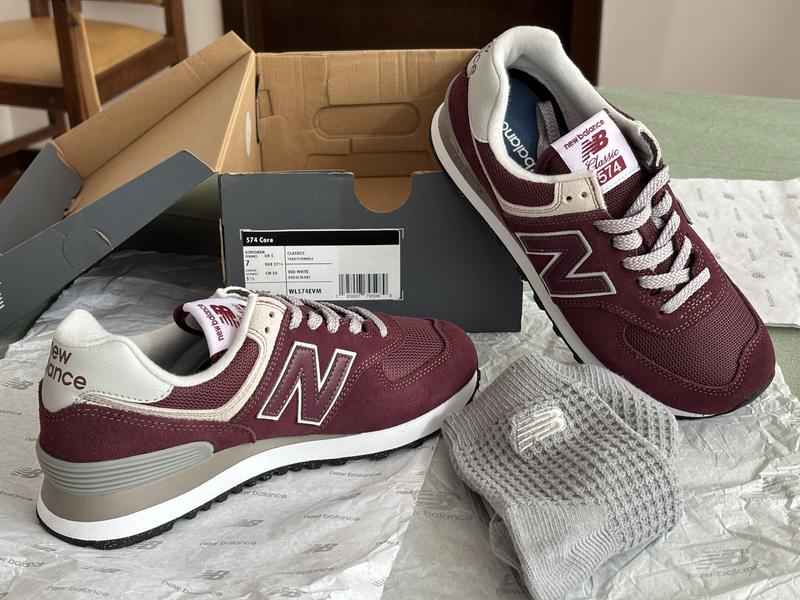 NB 574 with Waffle Socks