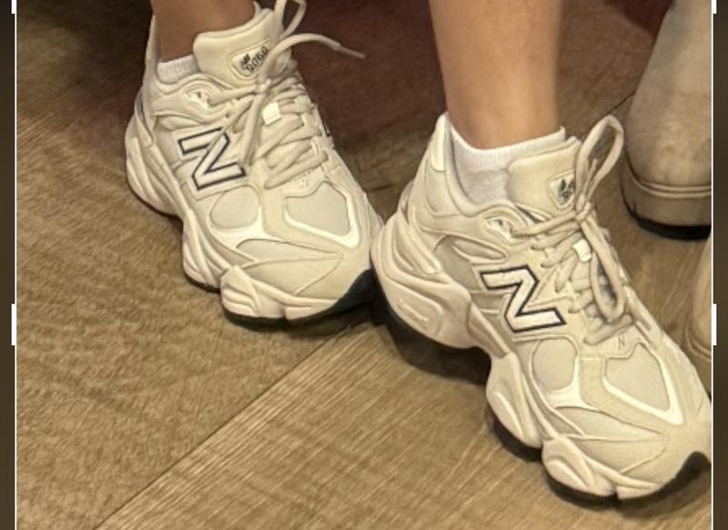 Review Thumbnail Image 0 380772992