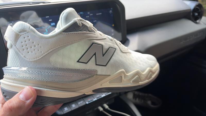 HESI LOW V2 - New Balance