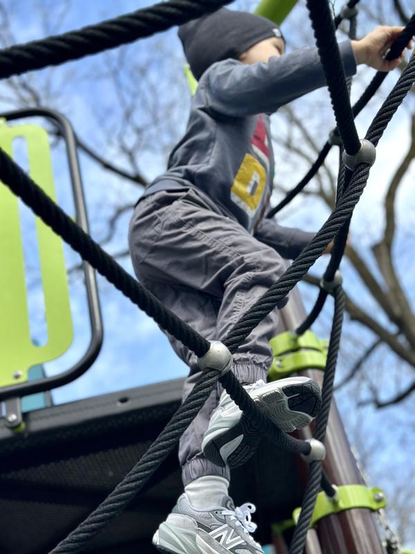 Review Thumbnail Image 0 383081091