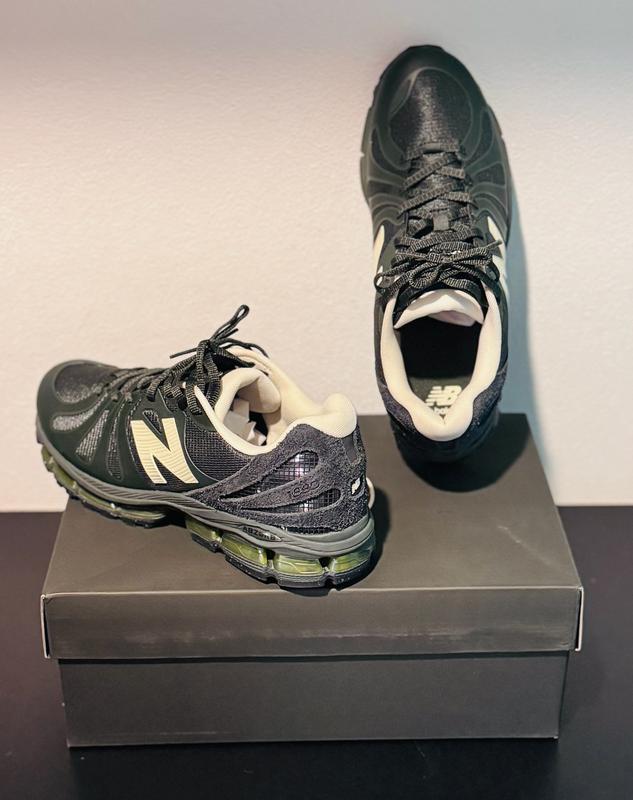 Stone Island X New Balance ABZORB 1890｜ニューバランス公式通販