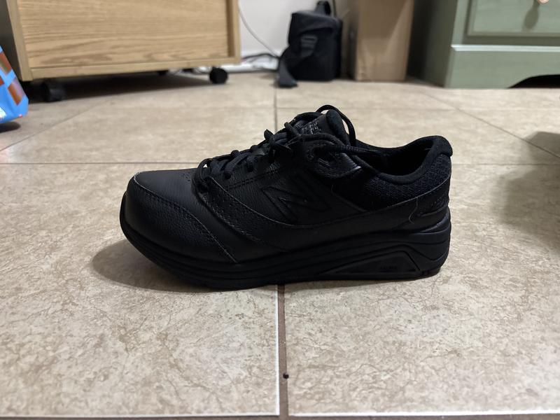 Customer photo for "These shoes are awesome. (928v3)"