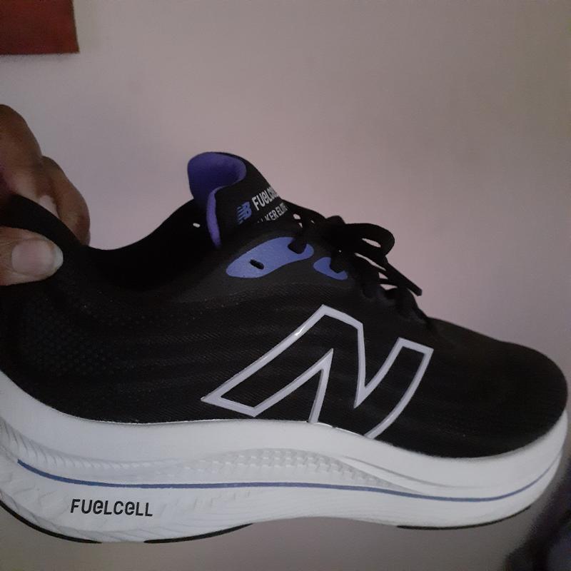 送料&関税込み☆New Balance☆FuelCell Walker Elite☆選べる3色 FuelCell Walker Elite - New Balance
