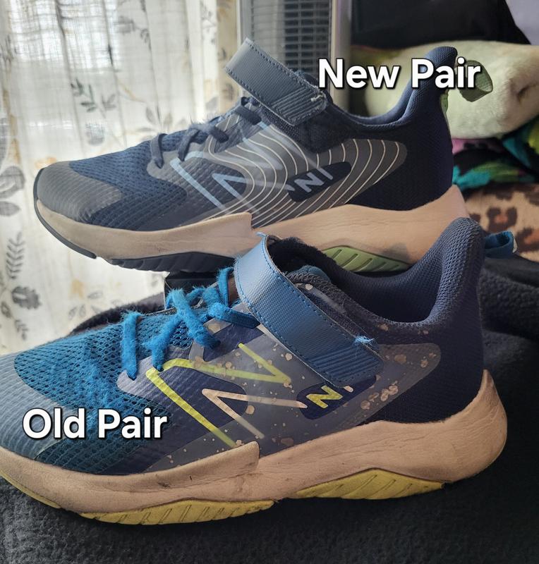 Rave Run v2 Bungee Lace with Top Strap - New Balance