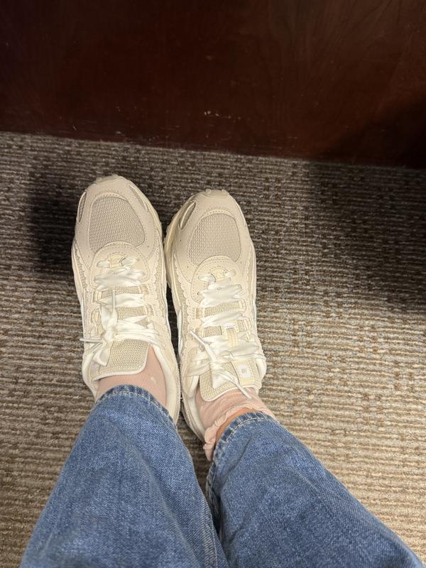 Review Thumbnail Image 0 384466583