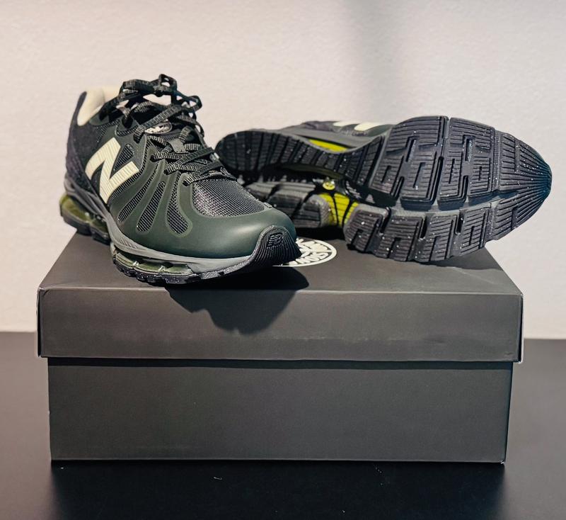 Stone Island X New Balance ABZORB 1890｜ニューバランス公式通販