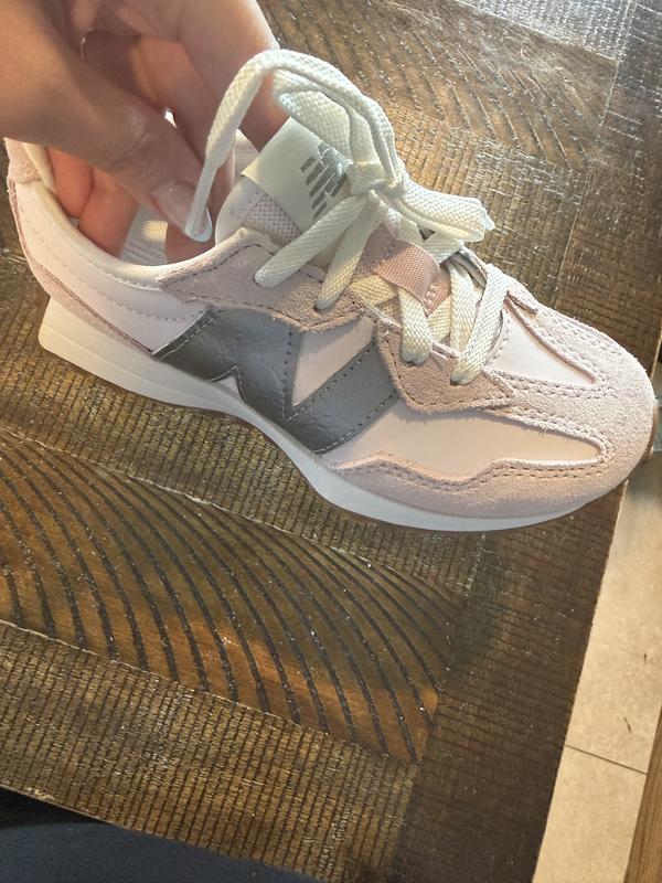 Customer photo for "Great shoes for my 5yo."