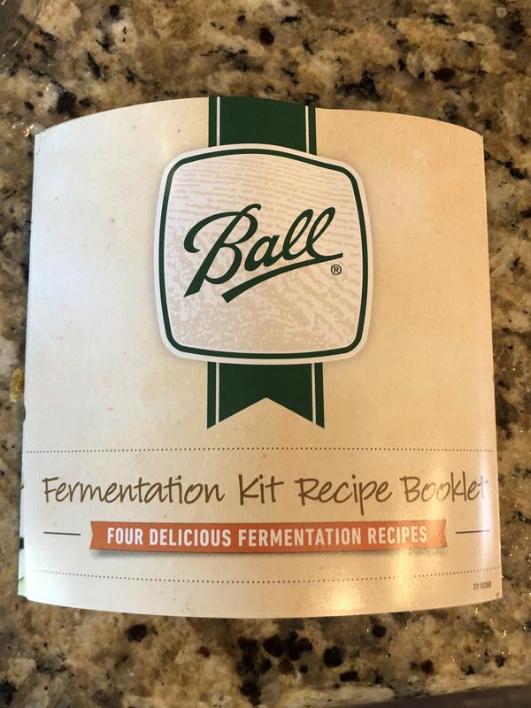 Ball 1440010820 32 oz. Quart Wide Mouth Glass Fermentation Kit