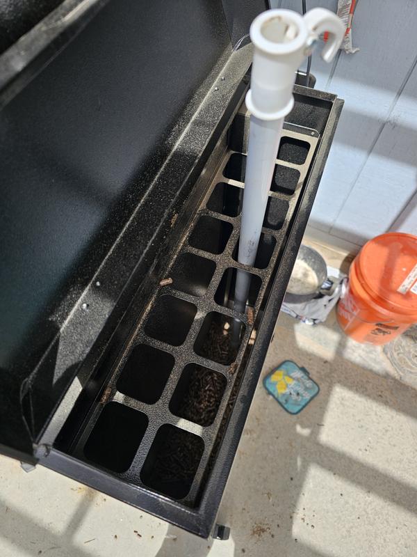 Oakford 1400 Vertical Pellet Smoker | Nexgrill