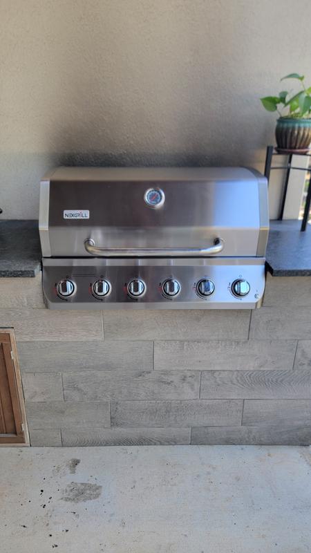 Deluxe 6-Burner Gas Grill - Searing Side Burner & Rotisserie
