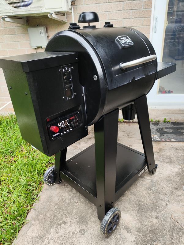 Oakford™ 580 Pellet Grill | Nexgrill