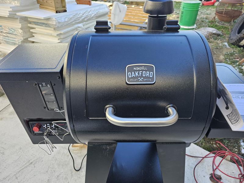 Oakford™ 580 Pellet Grill | Nexgrill