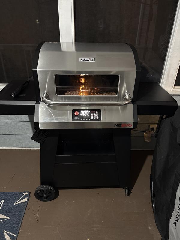 Neevo 720 Smart Grill | Nexgrill
