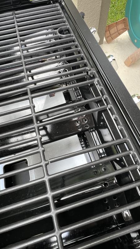 Black 4-Burner Prop.Gas Grill with Stainless Steel Main Lid