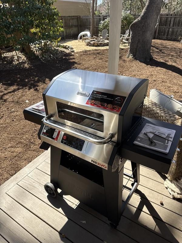 Neevo 720 Smart Grill | Nexgrill