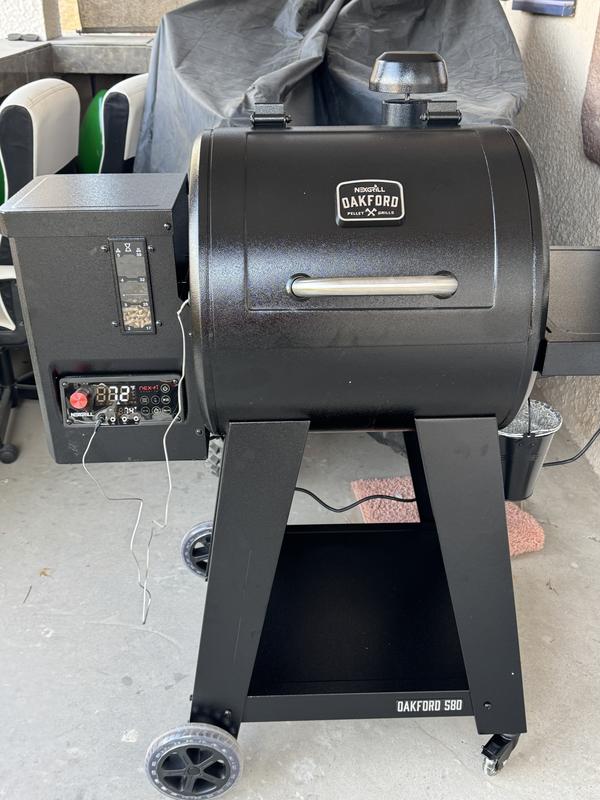 Oakford™ 580 Pellet Grill | Nexgrill