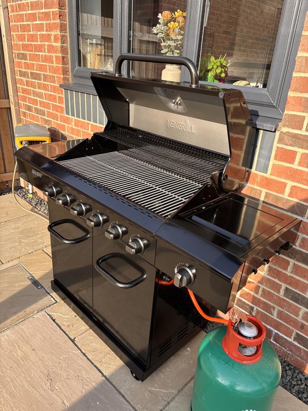 Deluxe 7-Burner Gas Grill with Stainless Steel Side Burner | Nexgrill