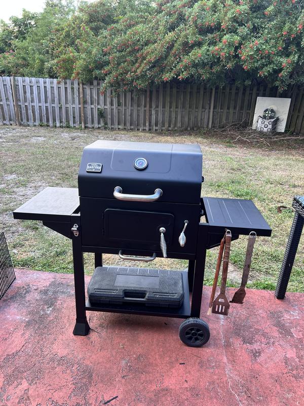 Oakford 1150 Reverse Flow Offset Smoker | Nexgrill