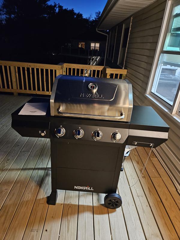 Black 4 Burner Prop.Gas Grill with Stainless Steel Main Lid Nexgrill