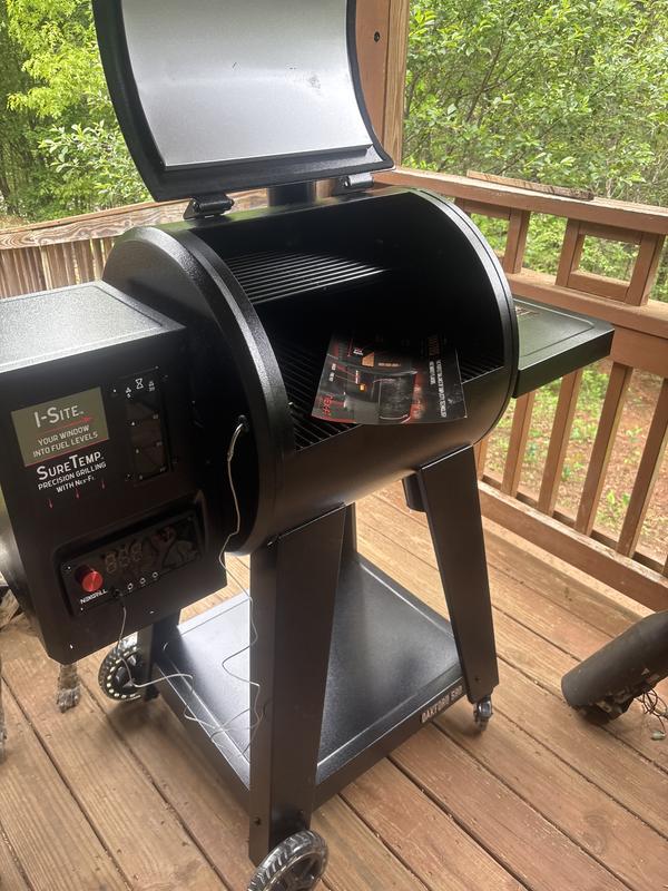 Oakford™ 580 Pellet Grill | Nexgrill