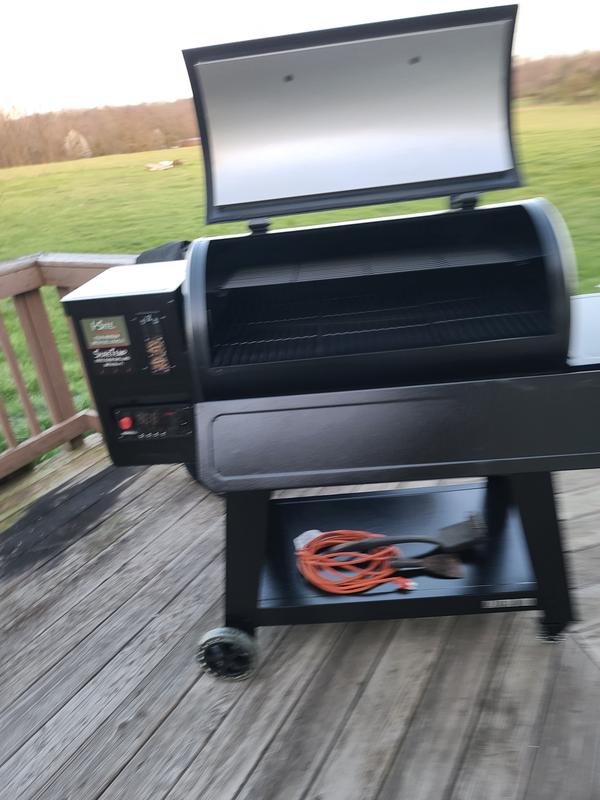 Oakford™ 1000 Pellet Grill | Nexgrill