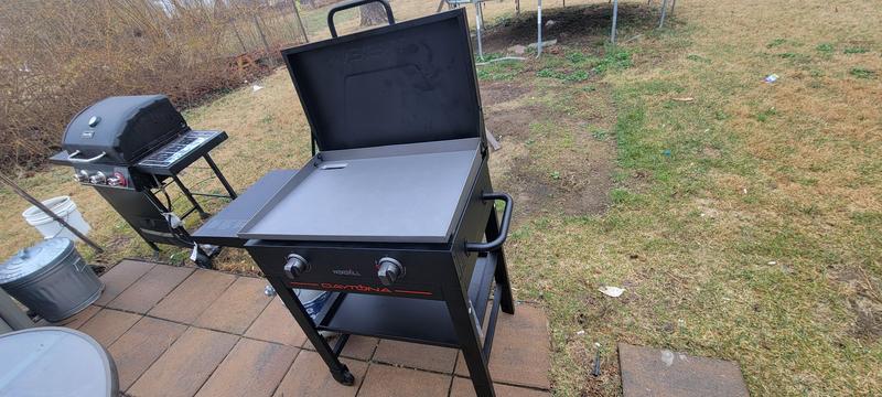 Black Daytona™ 2-Burner Propane Gas Griddle with Lid | Nexgrill