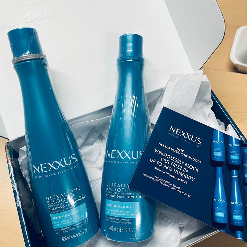 Nexxus Hydra-Light Weightless Moisture Shampoo Replenishing