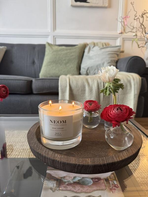 Customer photo for "Beautiful scent and burns nicely"