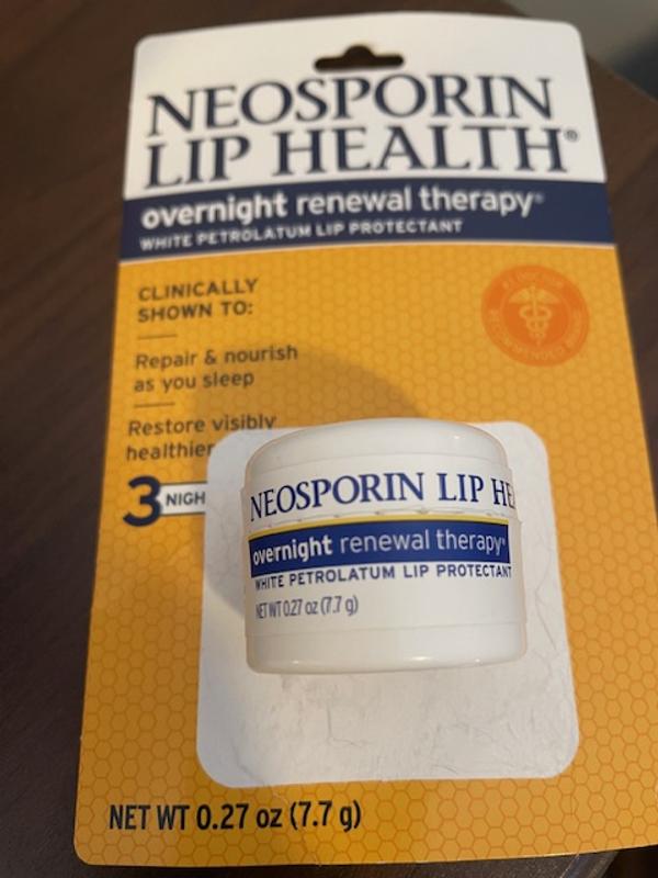 Neosporin® Lip Health Overnight Renewal Therapy® | Neosporin®