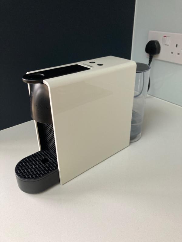Essenza Mini Pure White - Original Coffee Machines