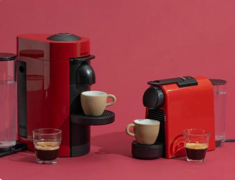 ソフトドリンク NESPRESSO COFFEE MACHINE Amazon.com: Nespresso Professional Coffee Starter Bundle for