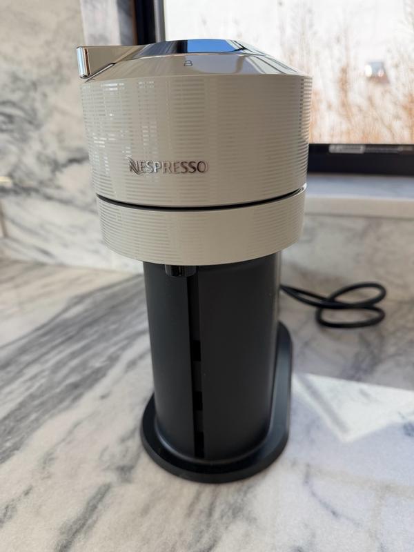 Nespresso Vertuo Next - Deluxe Matte Black Chrome | Small Coffee