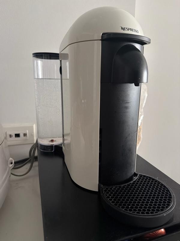 Customer carousel item 4.