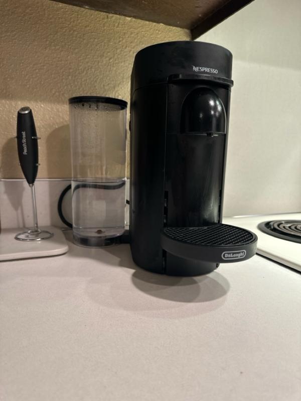 Nespresso VertuoPlus Deluxe by De'Longhi with Aeroccino Milk