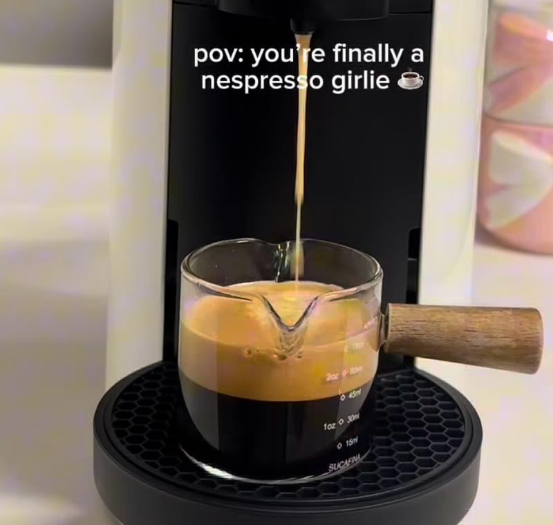 Nespresso Vertuo Next - Deluxe Matte Black Chrome | Small Coffee