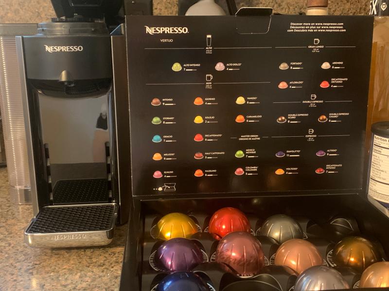 Machine and sample pods