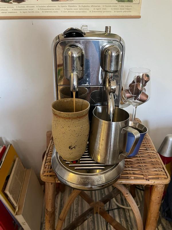 Customer carousel item 6.