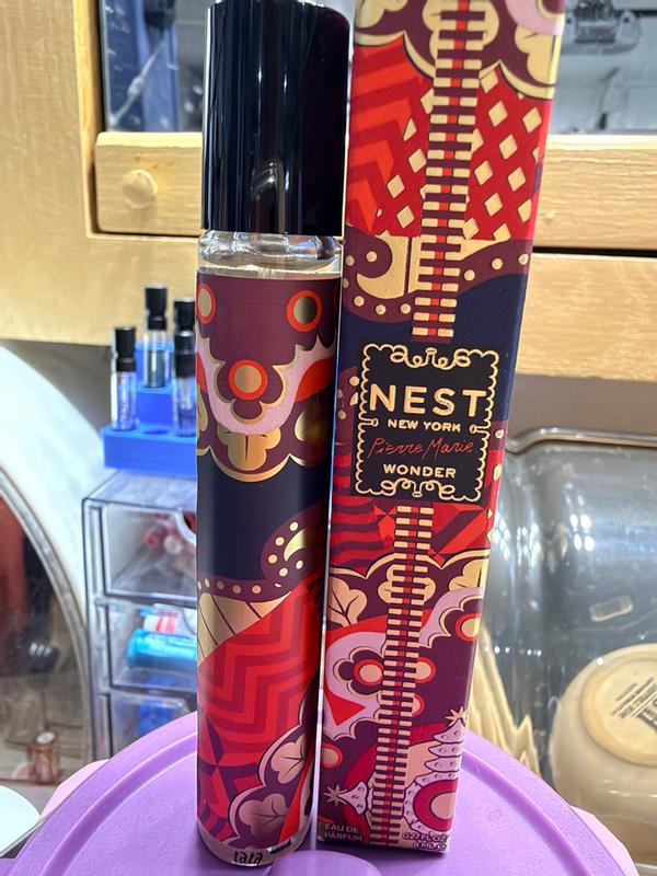 Customer photo for "A lovely, sweet scent in a cute, travel-friendly size!"
