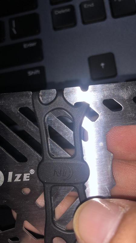 Broken band