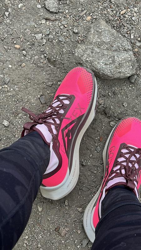 Customer photo for "I highly recommend this shoes!"