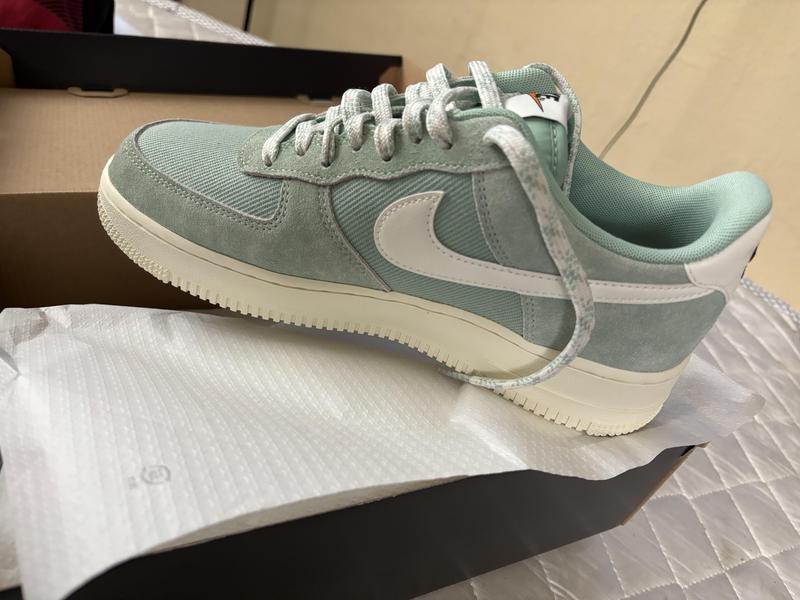 Review Thumbnail Image 0 231001179