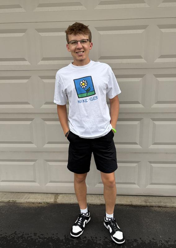 Review Thumbnail Image 0 242978925