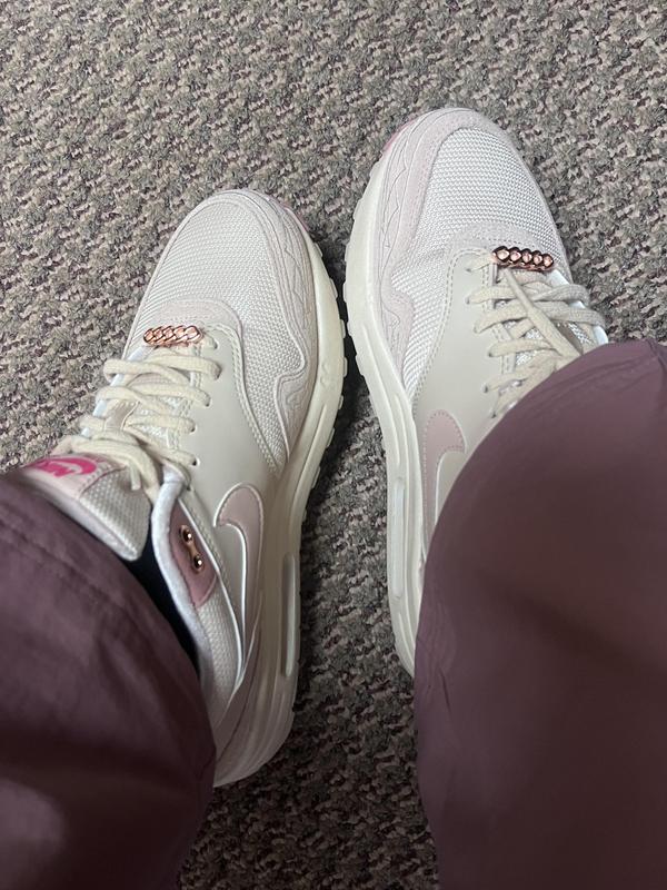 Review Thumbnail Image 0 233712960