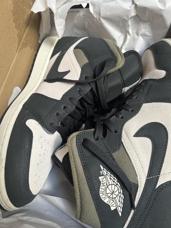 Review Thumbnail Image 0 249756796