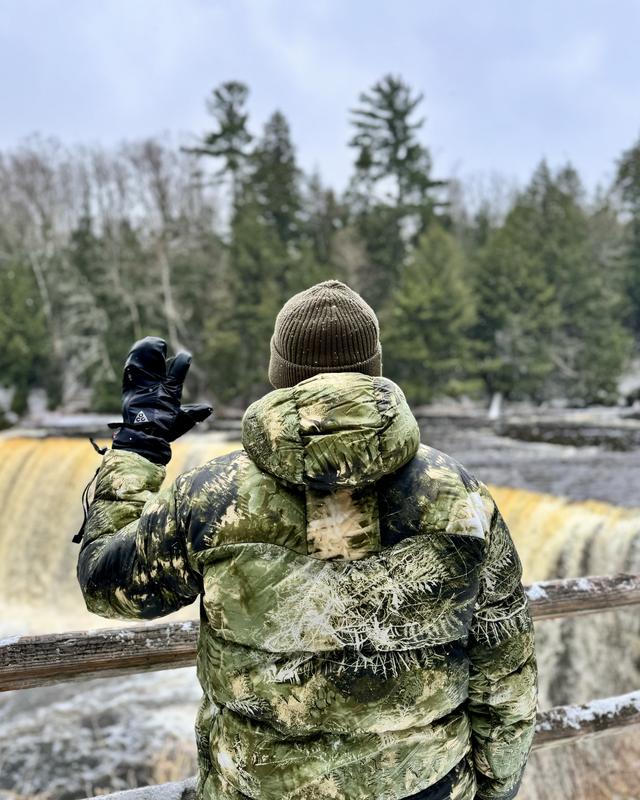 Review Thumbnail Image 0 230007575