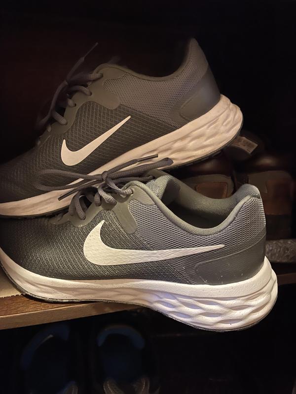 Nike Revolution 6 Running Shoes