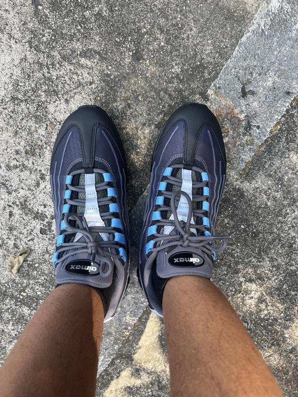 Customer photo for "2026 air max 95 cool blue and navy blue"