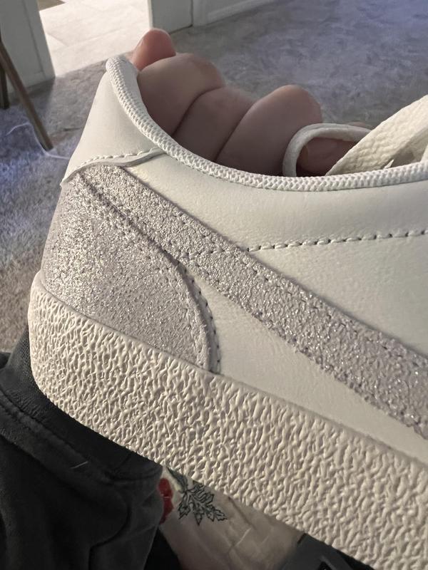 Customer photo for "Color does not match website"